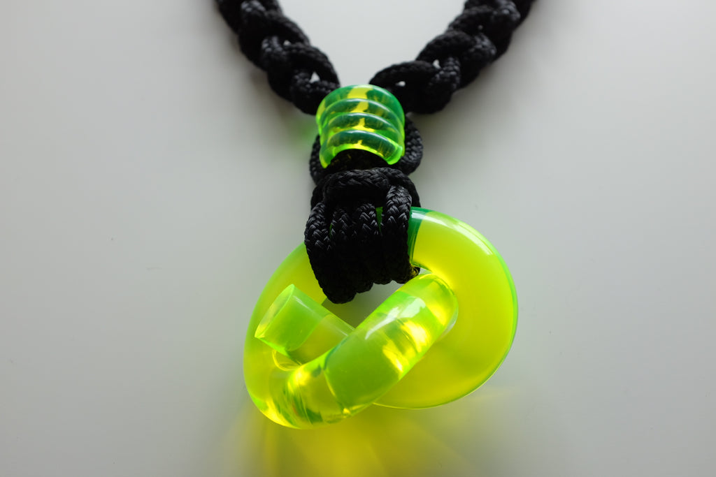 Capraia Black and Neón Green Necklace