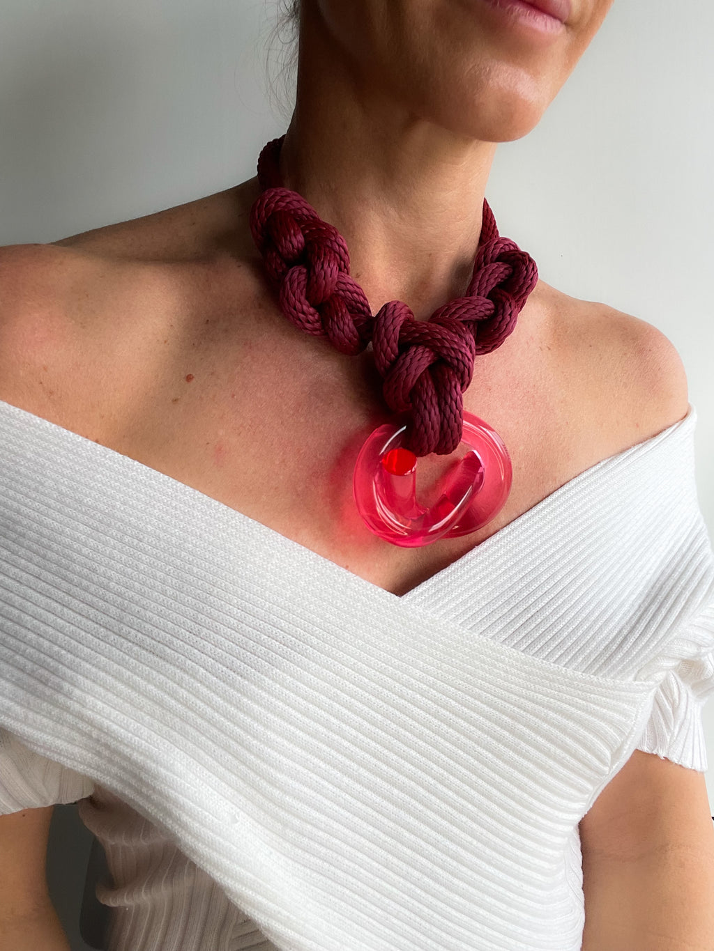 Capraia Burgundy Rose Necklace