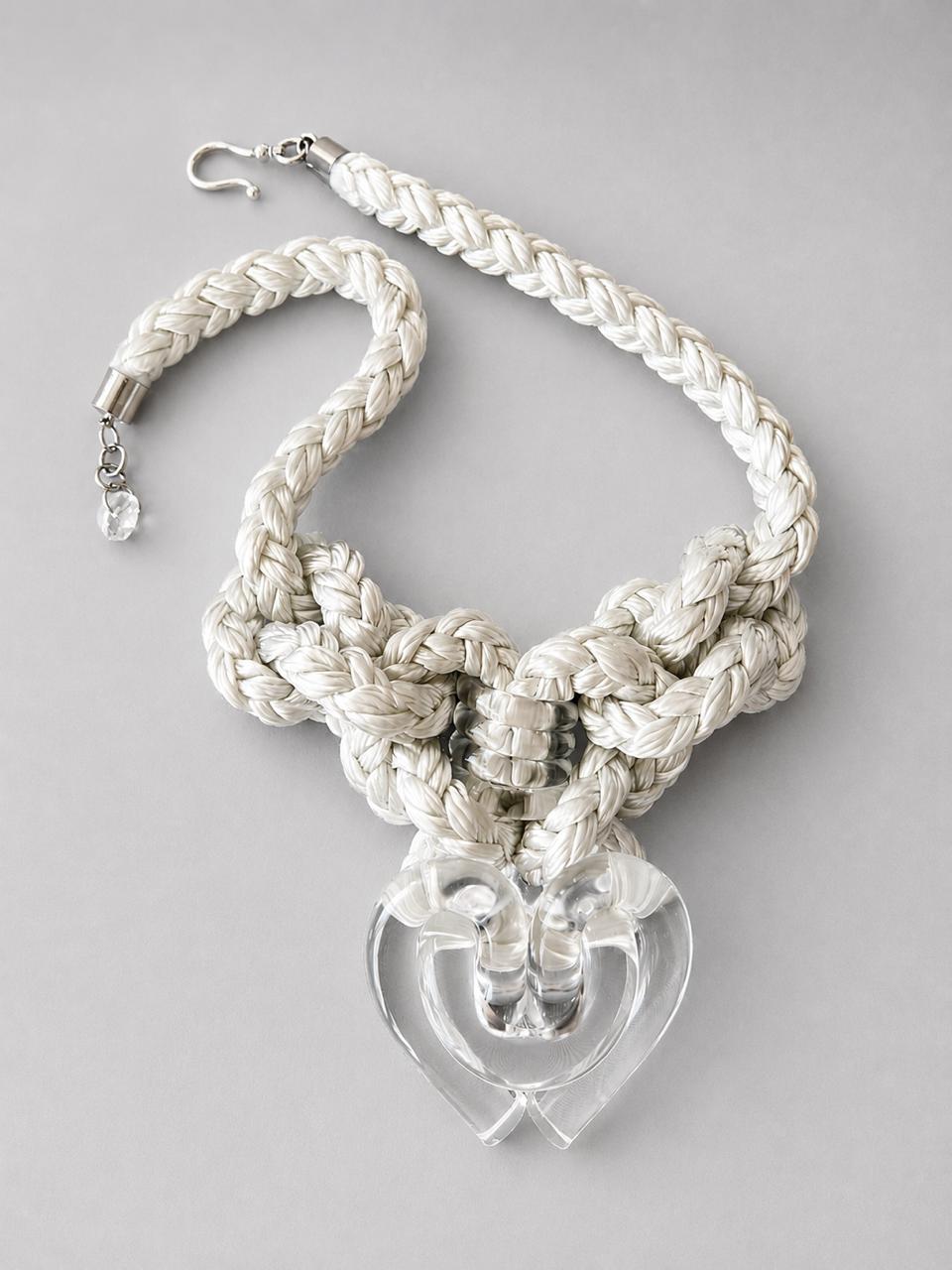 Capraia White Clear Heart